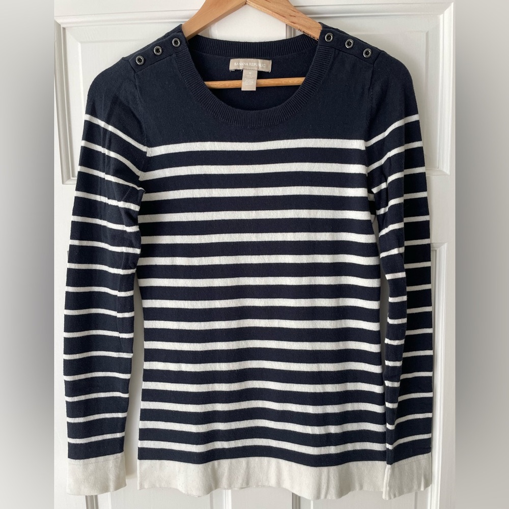 Banana Republic Sweater